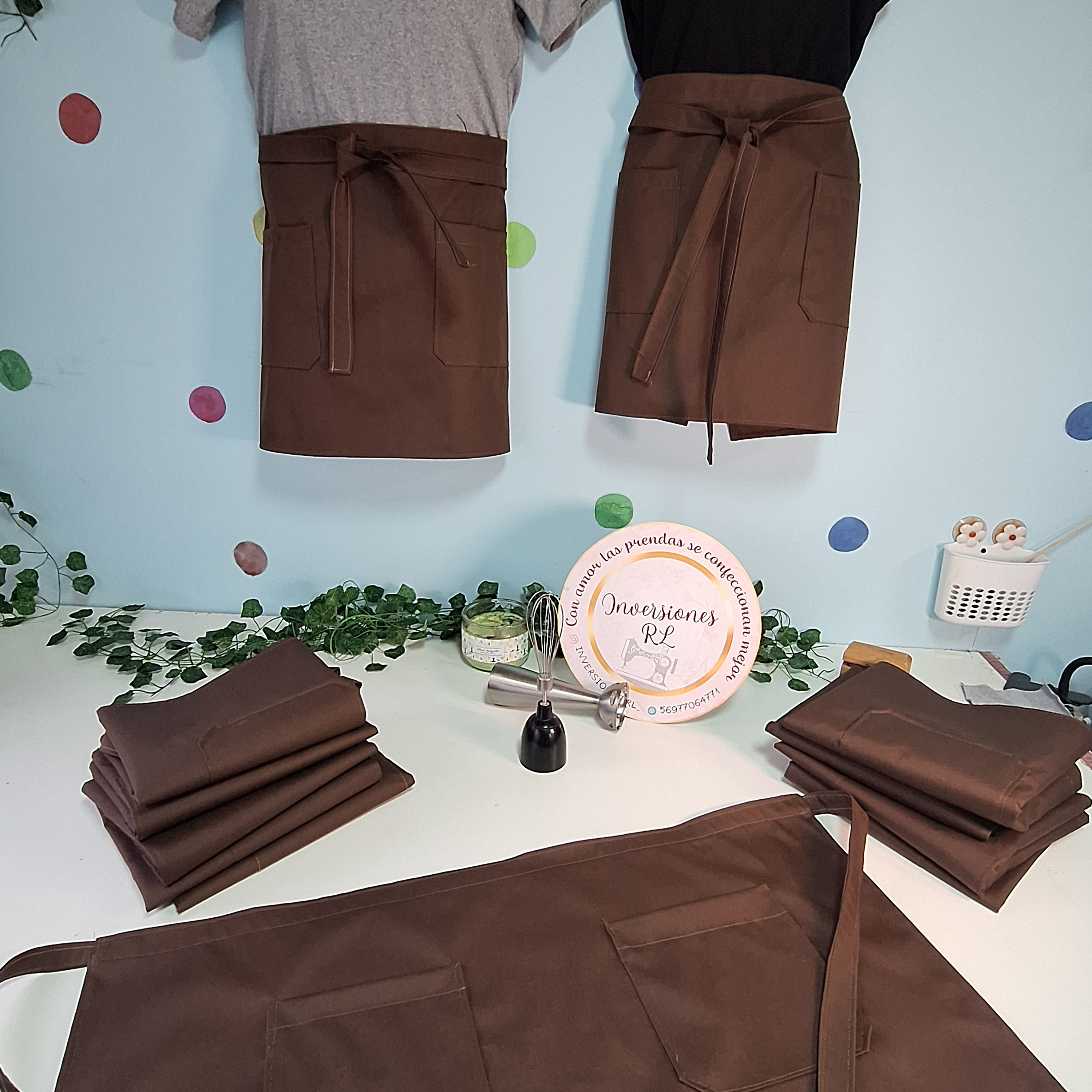 Mandil Clásico Mediano Gabardina 2 bolsillos centrales 19