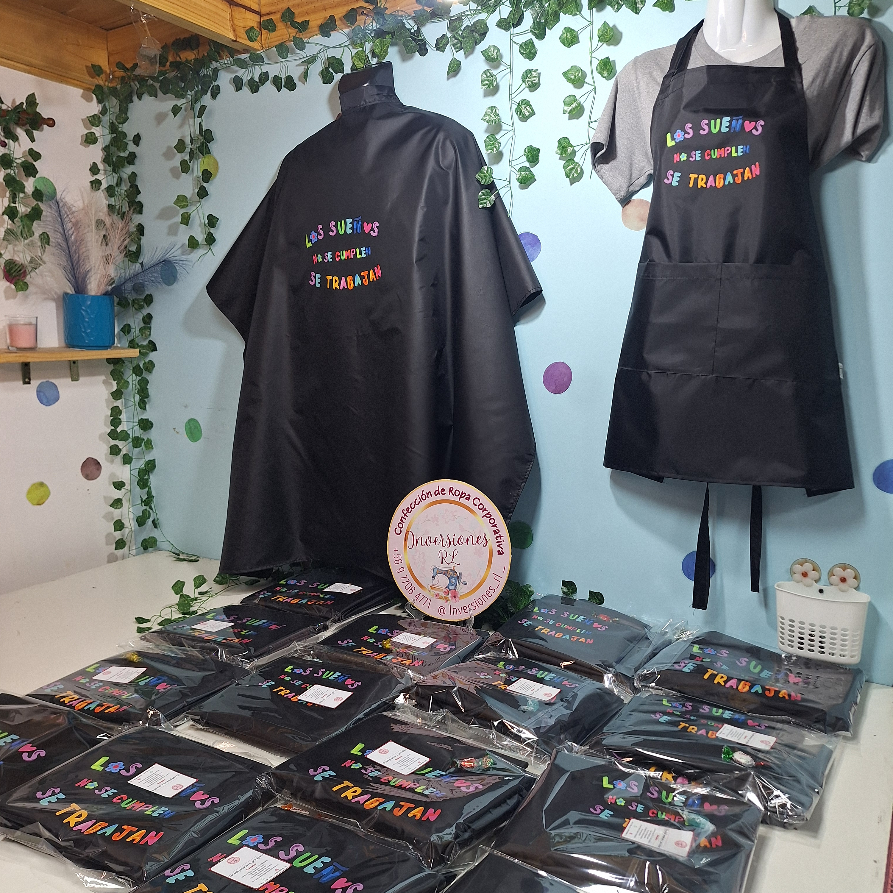 Set emprende: Pechera y capa de estilista 3