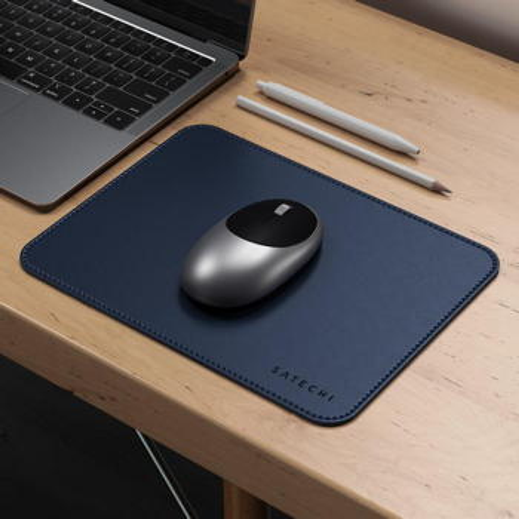 Satechi - Eco-Leather Mouse Pad (blue)