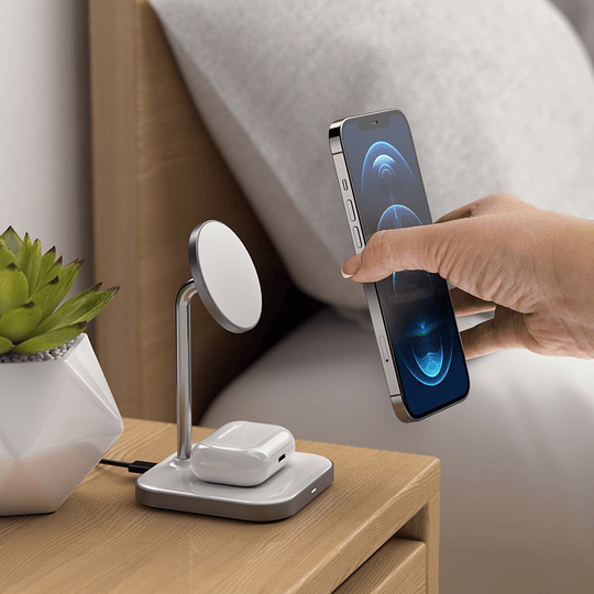Satechi - 2-in-1 Magnetic Wireless Charging Stand - Image 6