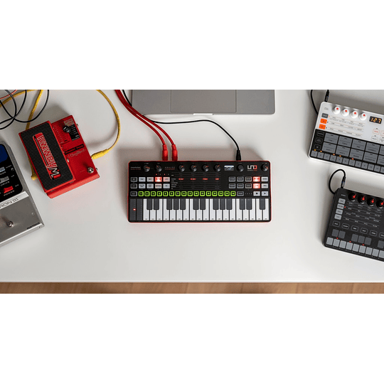 IK Multimedia - Sintetizador UNO Synth Pro Desktop - Image 8