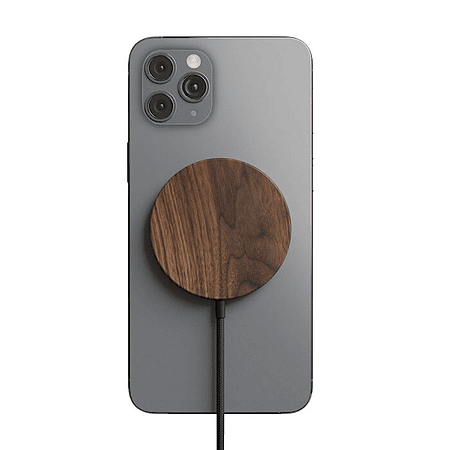 Woodcessories - MagPad Wooden MagSafe Qi charger (walnut)