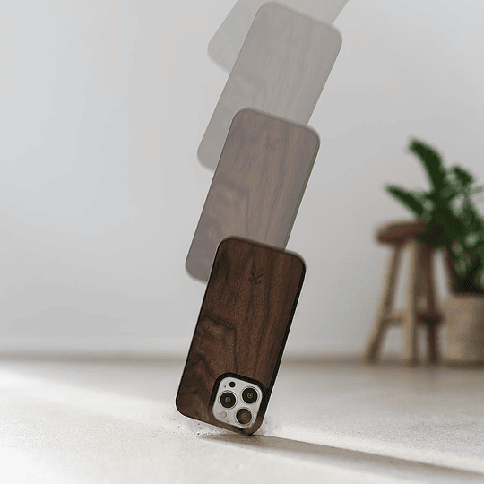 Woodcessories - MagSafe Bumper Wood iPhone 14 Plus - Image 5