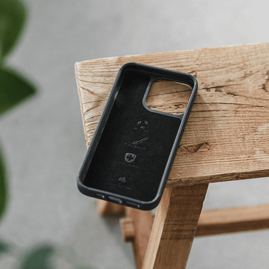 Woodcessories - Bio iPhone 14 Plus (black)   - Image 3