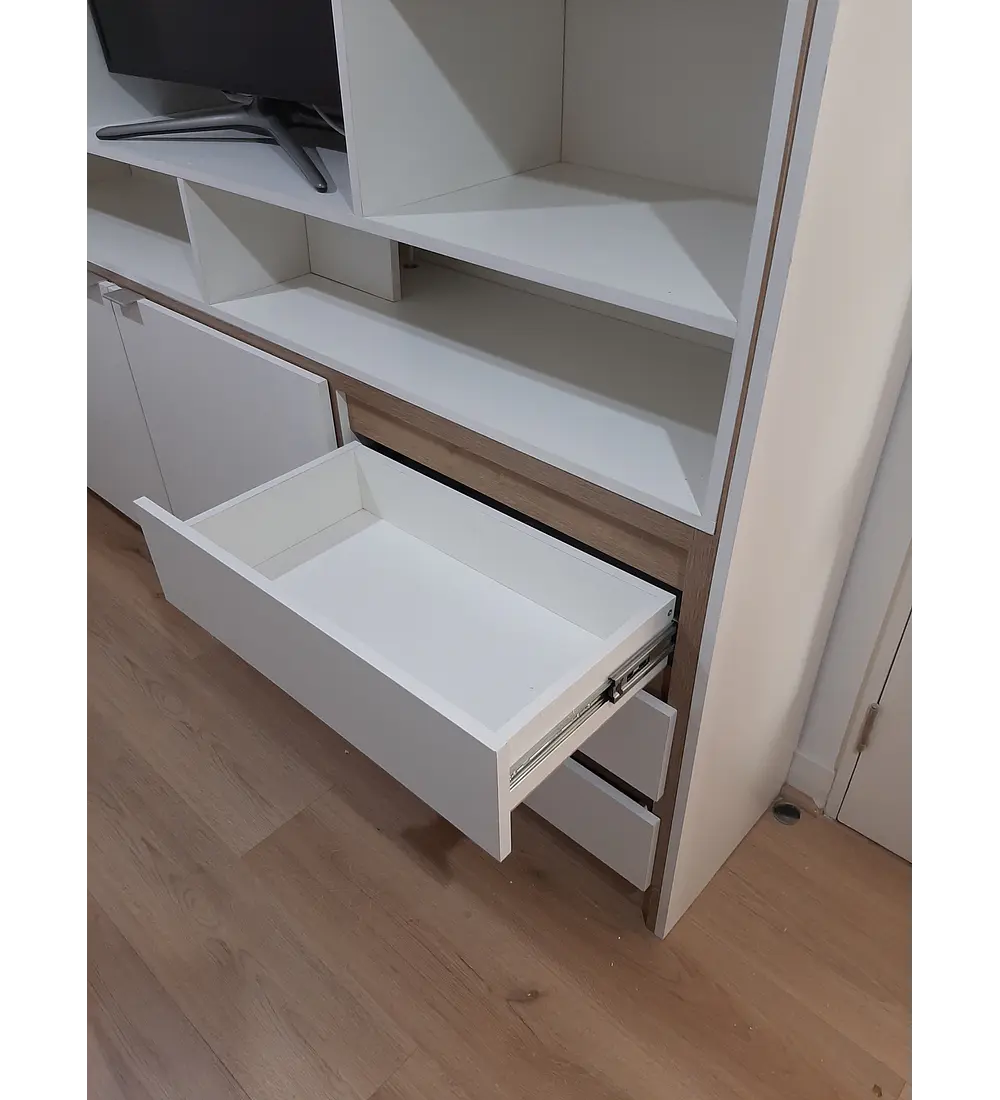 Biblioteca Multifuncional ROBLE