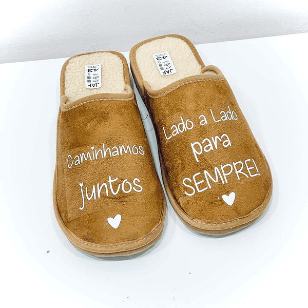 Chinelos Personalizados . Caminhamos Juntos para Sempre!