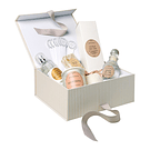 Caixa de presente . Tamanho médio . 23,5 x 20,5 cm . Mathilde M