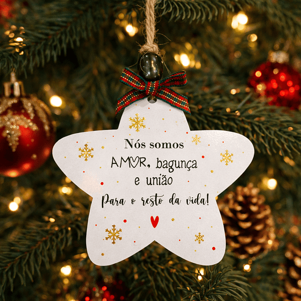 Estrela em Madeira c/ Frase Família para Pendurar