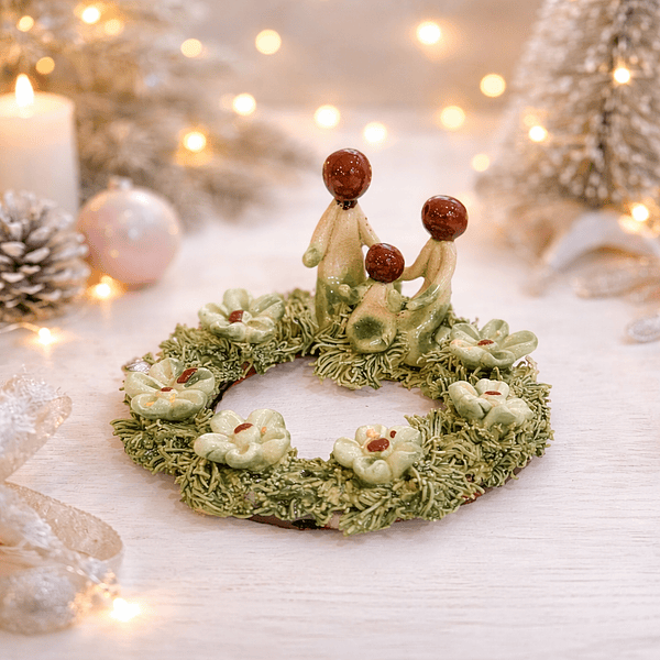 Coroa c/ Presépio . Artesanal . Peça de Autor . Rota do Figurado