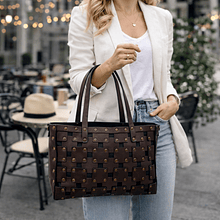 Mala Entrançada . Castanha