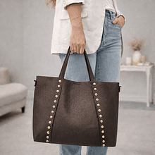 Mala Tote Castanha c/ Tachas Douradas