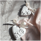 Coração Florido . Gesso Perfumado Mathilde M . Modelo pequeno . Bois de Cachemire