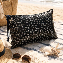 Almofada Praia Personalizada . Preta Florinhas