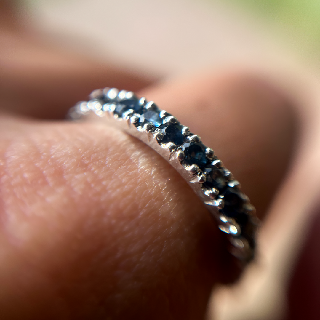 Anillo Sinfín Zafiro