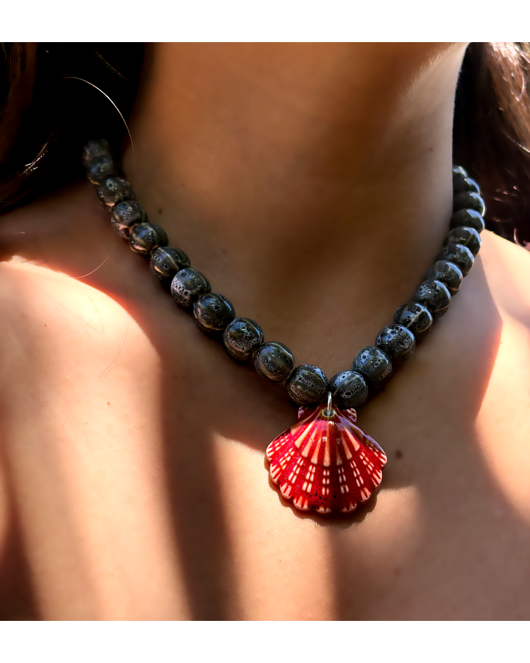 Collar Céramica Gris y Rojo