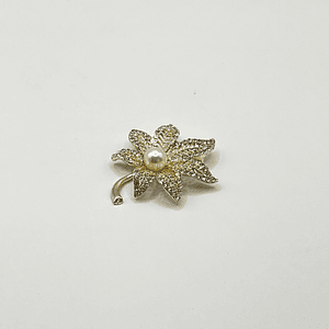 Prendedor de fantasía flor perla dorada