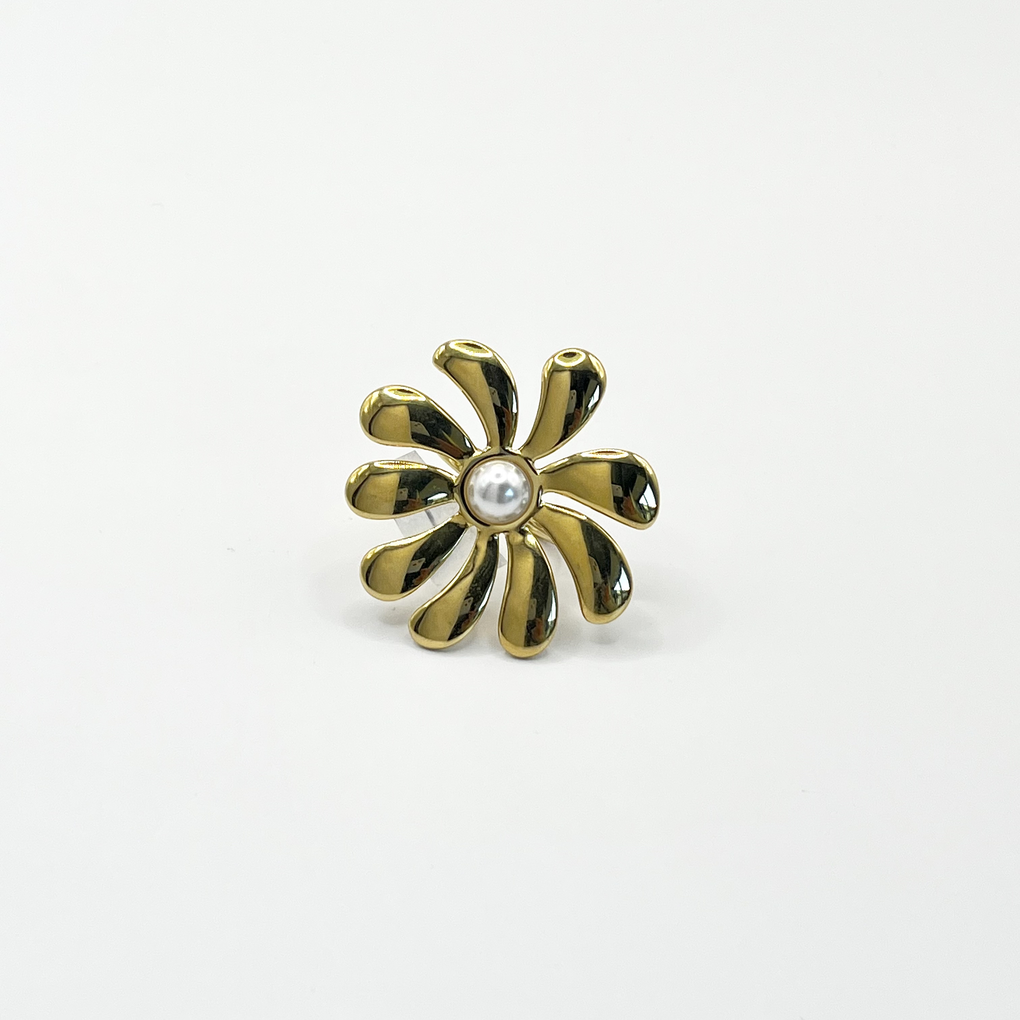 Anillo flor dorada con perla 1