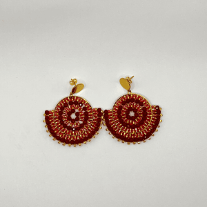 Aros bohemios rojos y dorados