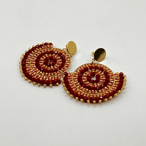 Aros bohemios rojos y dorados