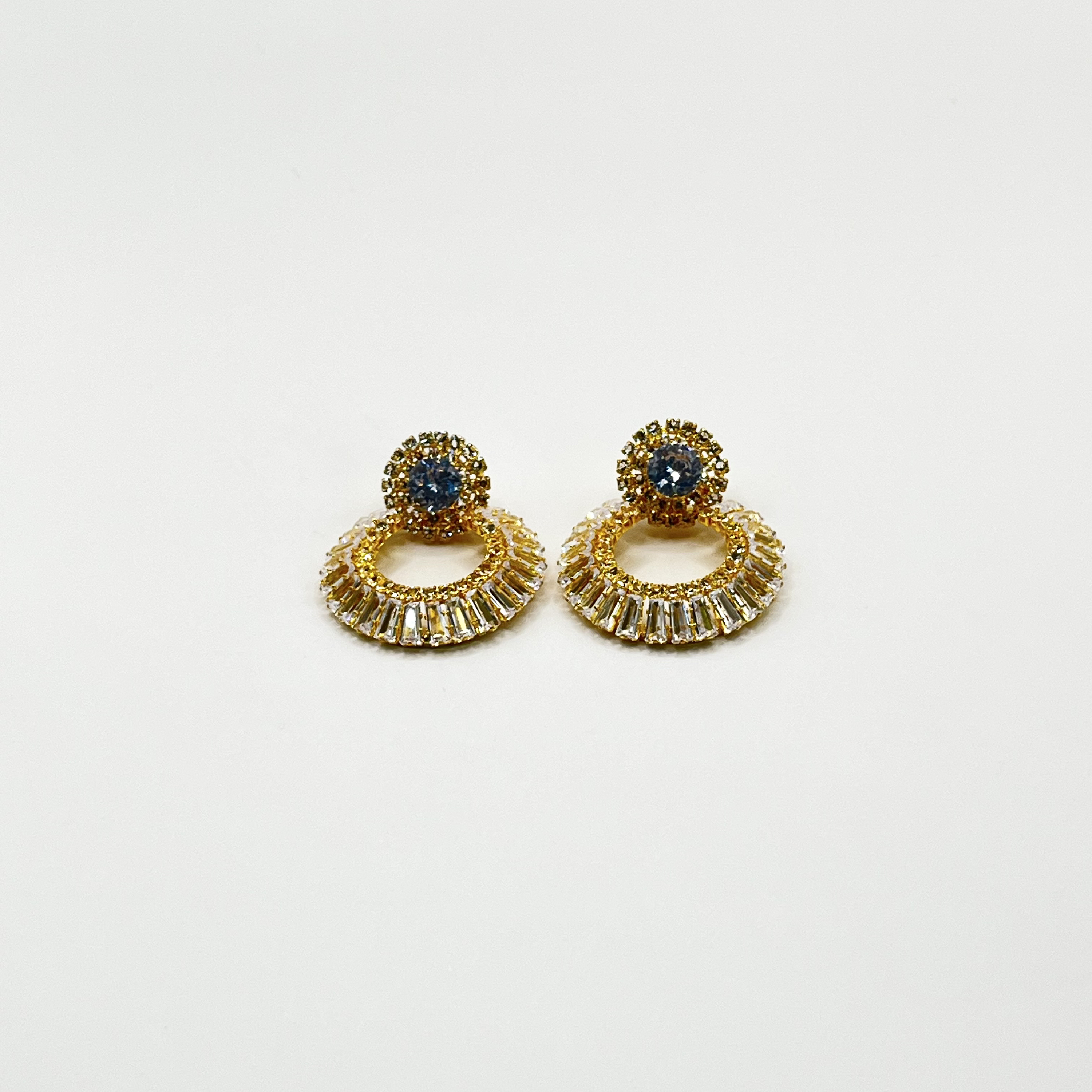 Aros de rodio dorados circulares con brillantes 1