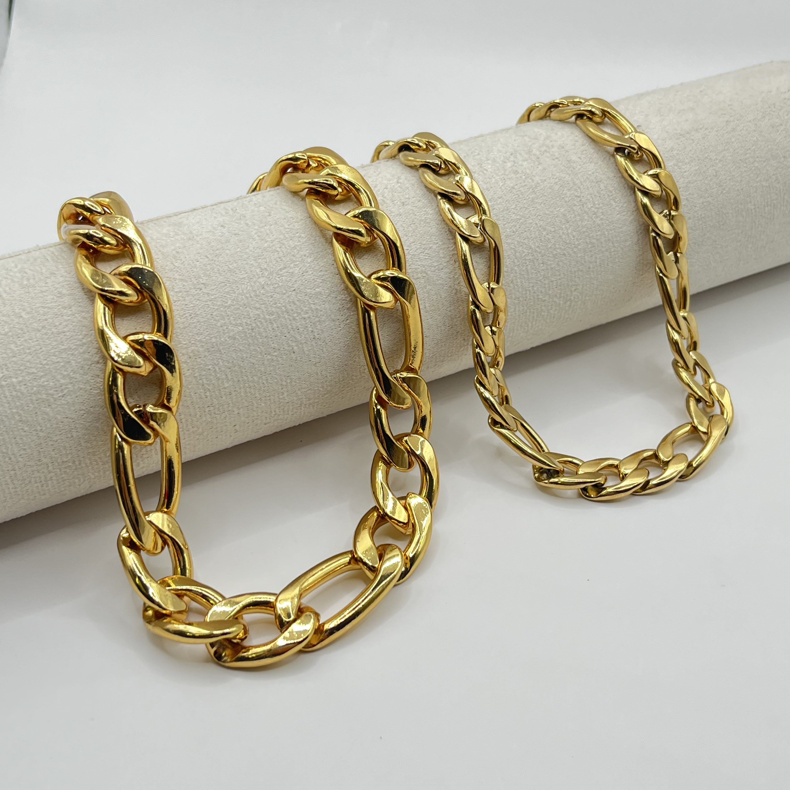 Collar de acero quirúrgico dorado de cadena gruesa 2