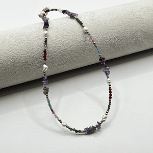 Choker de acero quirúrgico multicolor con perlas y piedras
