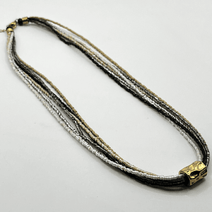 Collar de acero quirúrgico de cinco vueltas con mostacillas