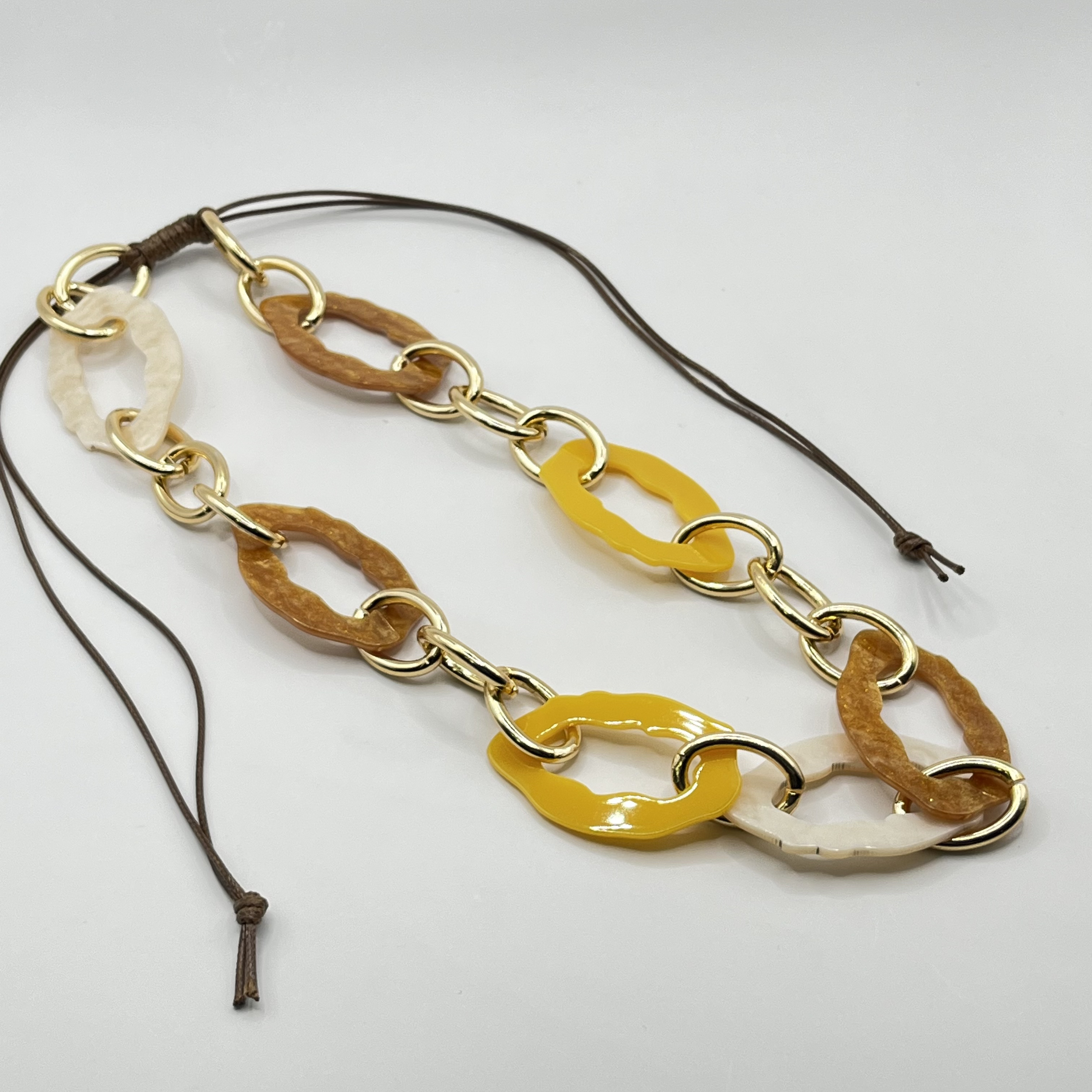 Collar de fantasía ajustable con eslabones carey y dorados 2