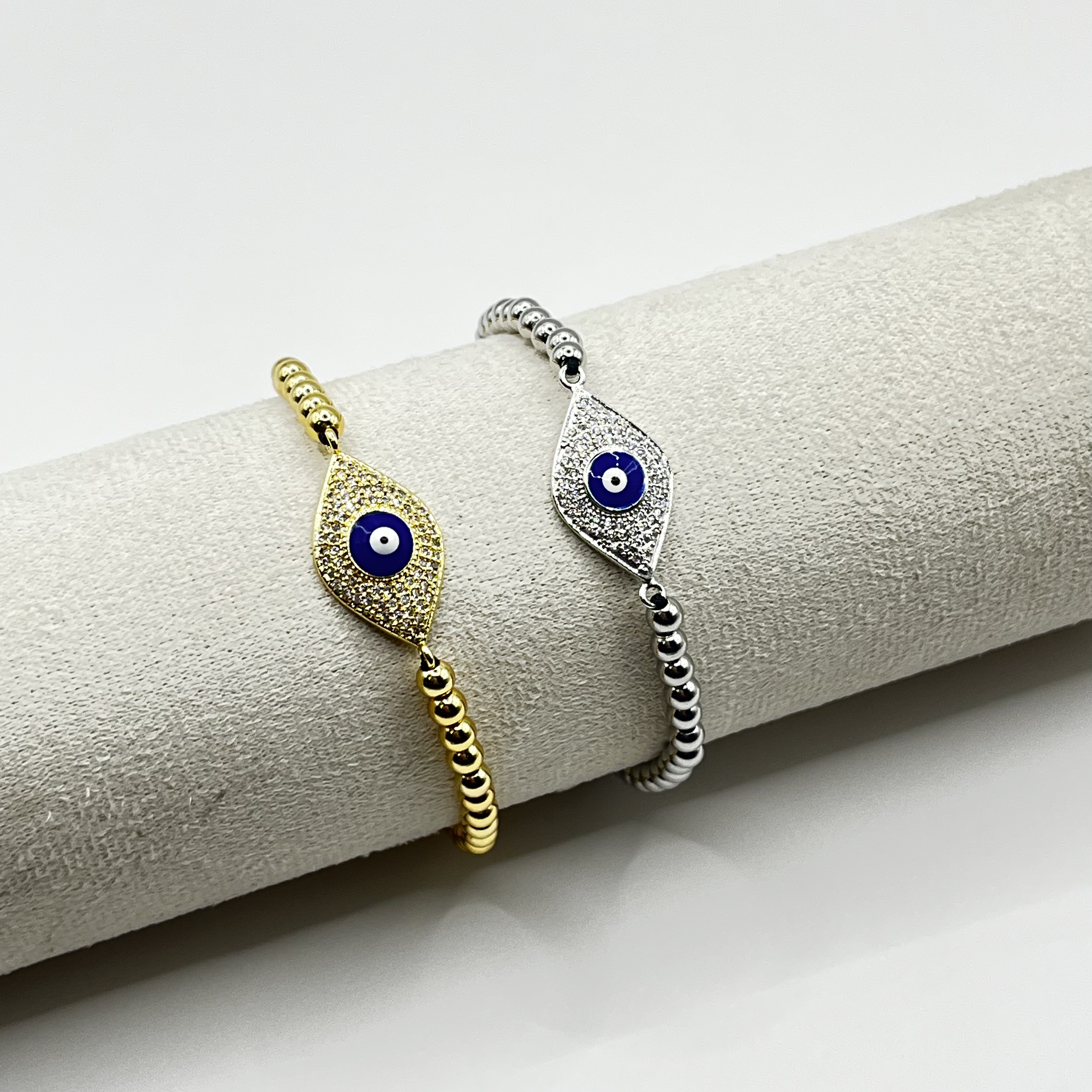 Pulsera de acero quirúrgico plateada con ojo místico ajustable 3