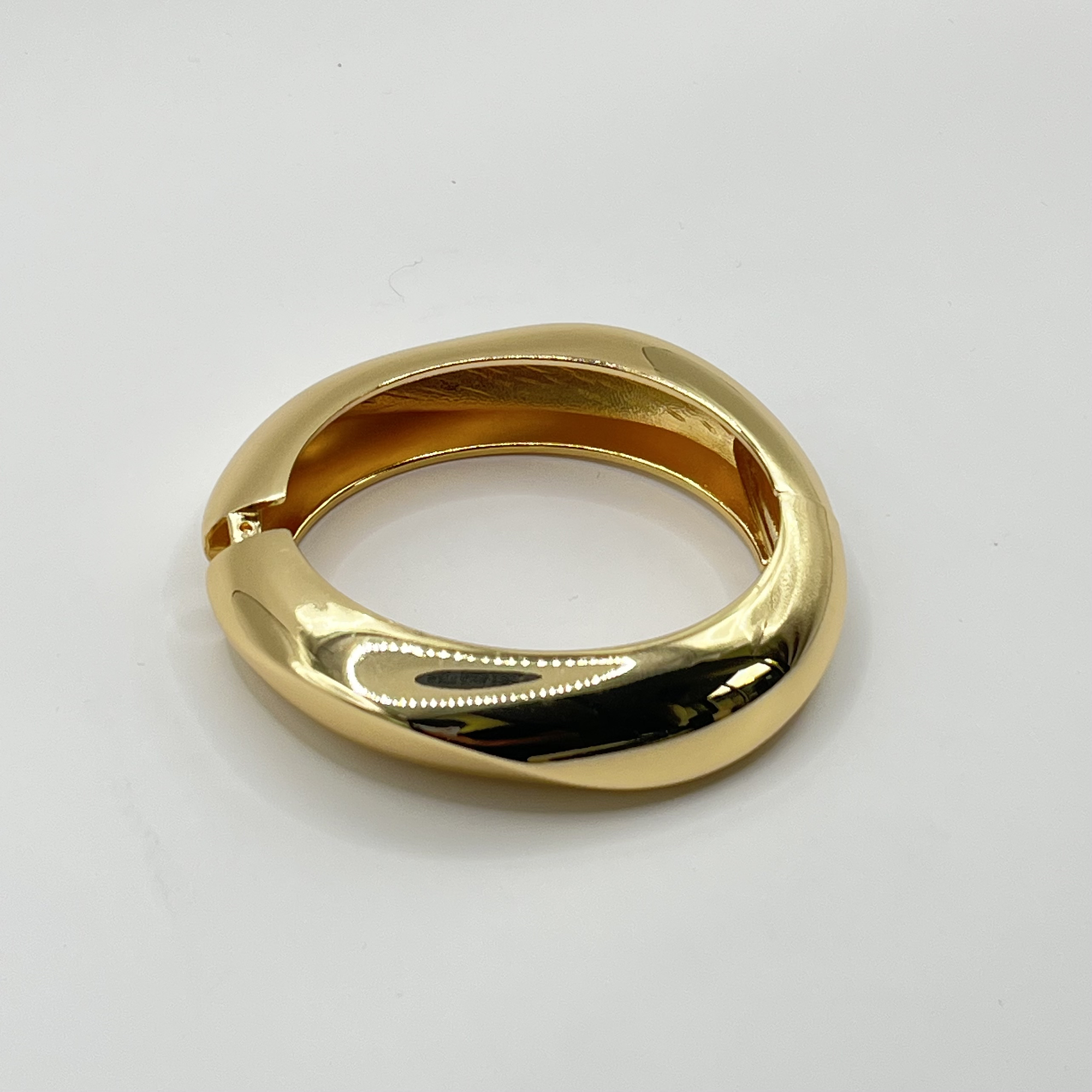 Pulsera esclava de fantasía dorada orgánica 1