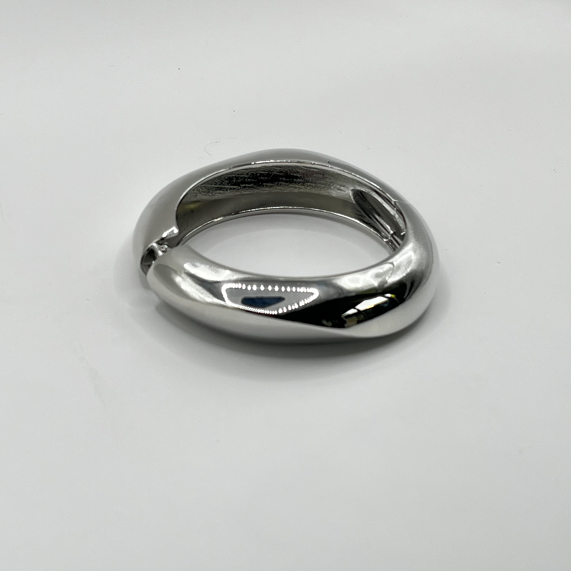 Pulsera esclava de fantasía plateada orgánica 1