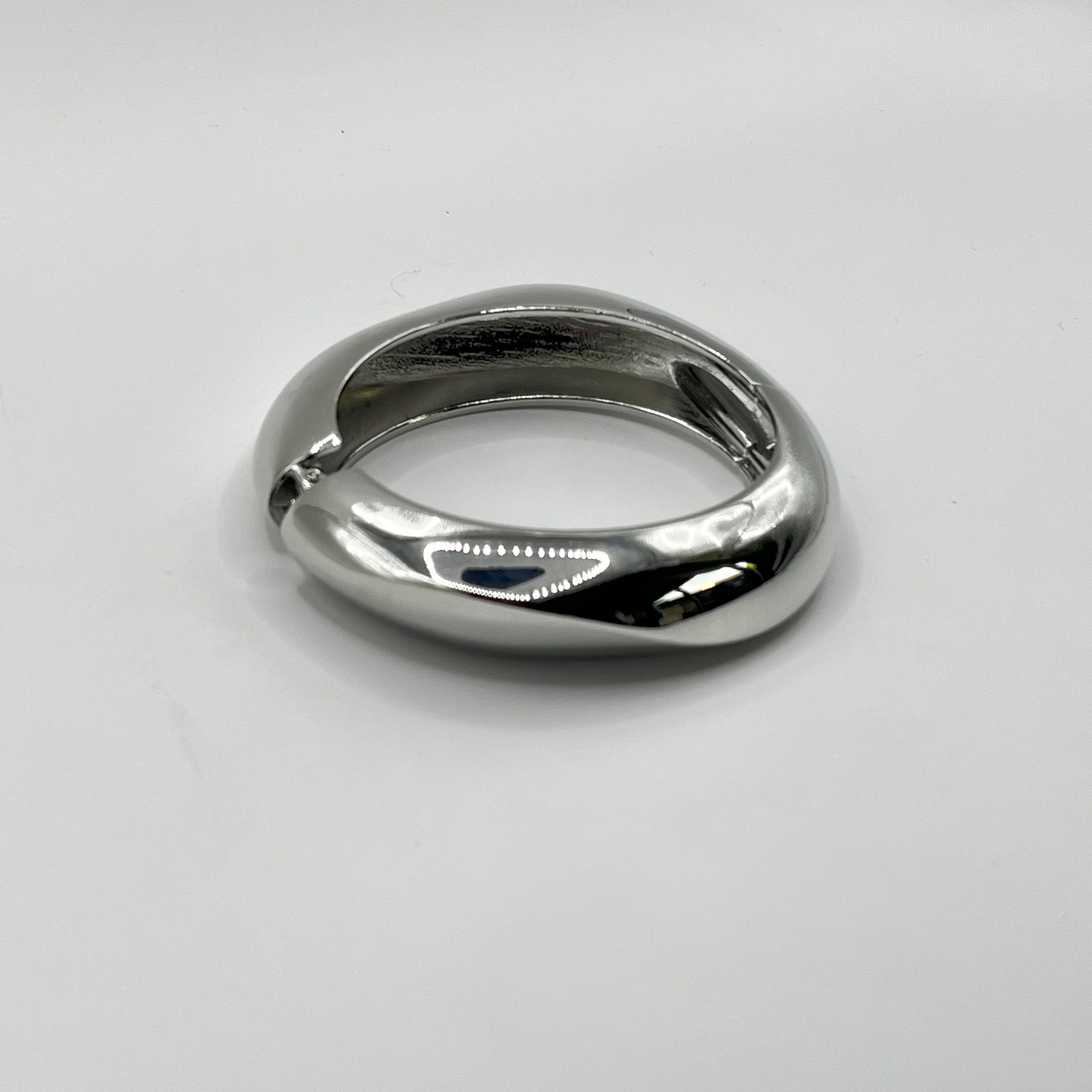 Pulsera esclava de fantasía plateada orgánica 1