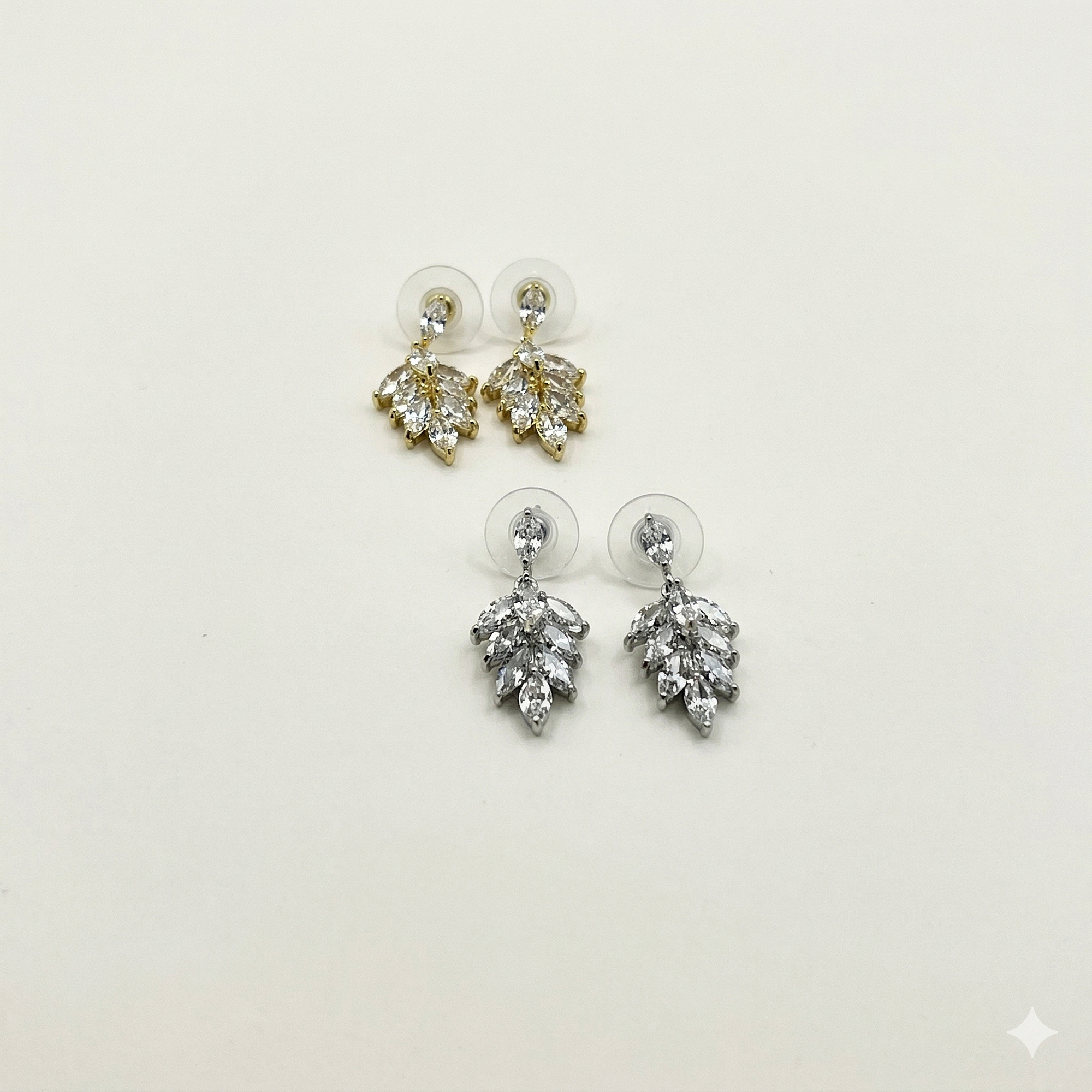 Aros de rodio dorados hoja de cristales 2