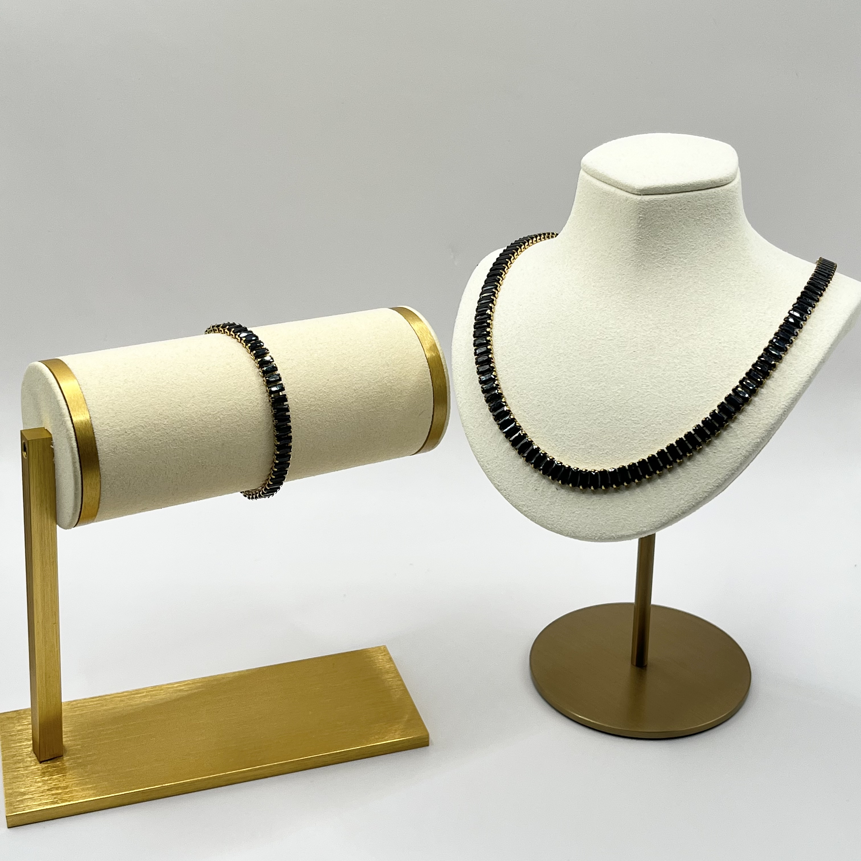 Conjunto de acero quirúrgico negro con collar y pulsera 1