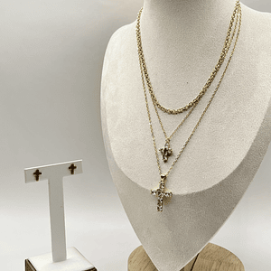 Conjunto de acero quirúrgico con collar de cruces y aros minimalistas