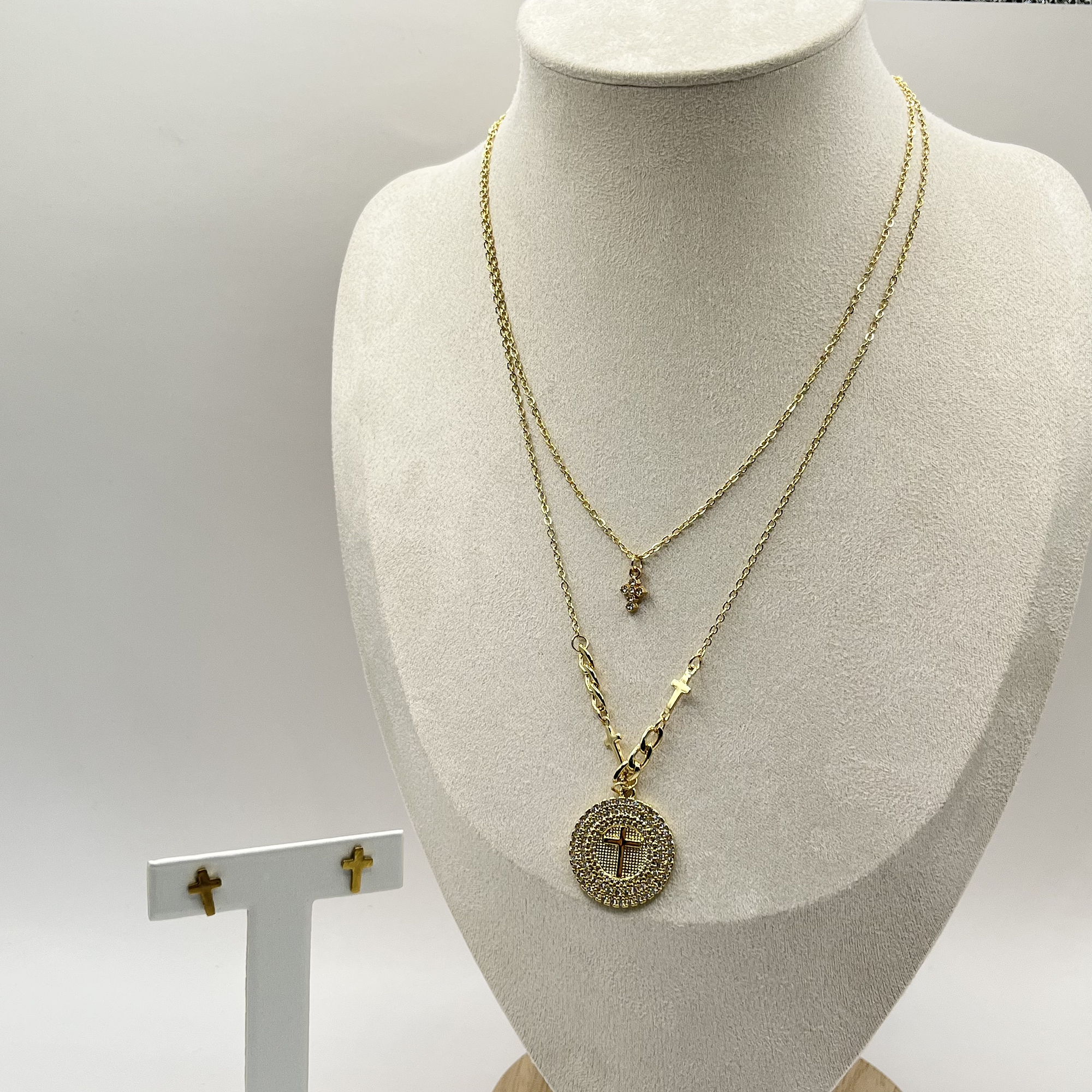 Conjunto de acero quirúrgico con collar de cruces y aros de cruz 1