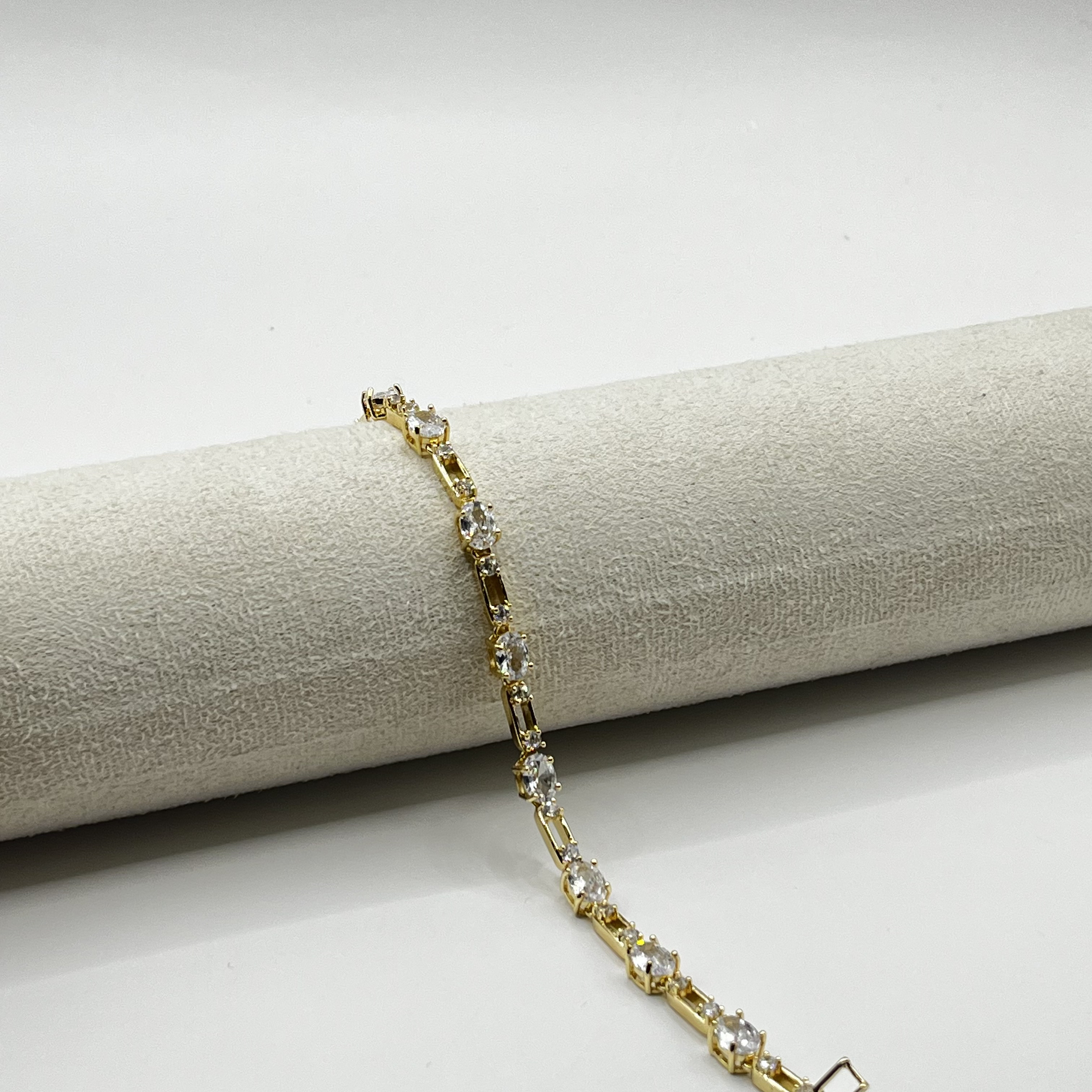 Pulsera de rodio dorada con cristales 3