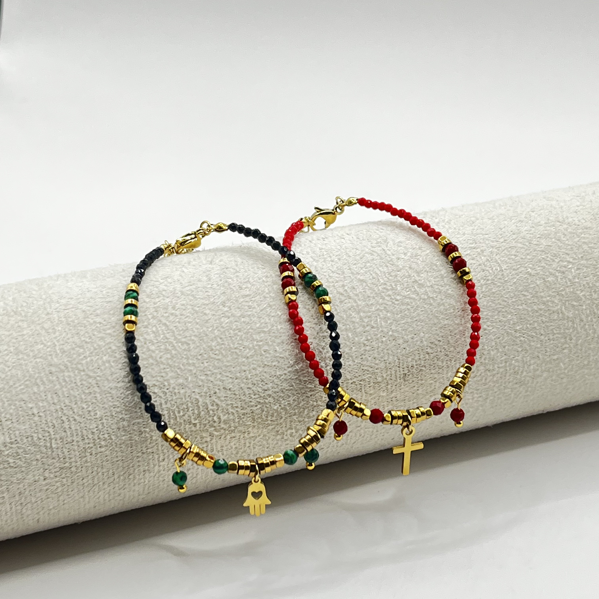 Pulsera de acero quirúrgico con cristales negros, verdes y mano de Fátima 3