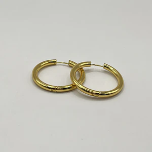 Argollas de acero quirúrgico doradas grandes