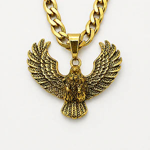 Collar dorado de acero quirúrgico con dije de águila