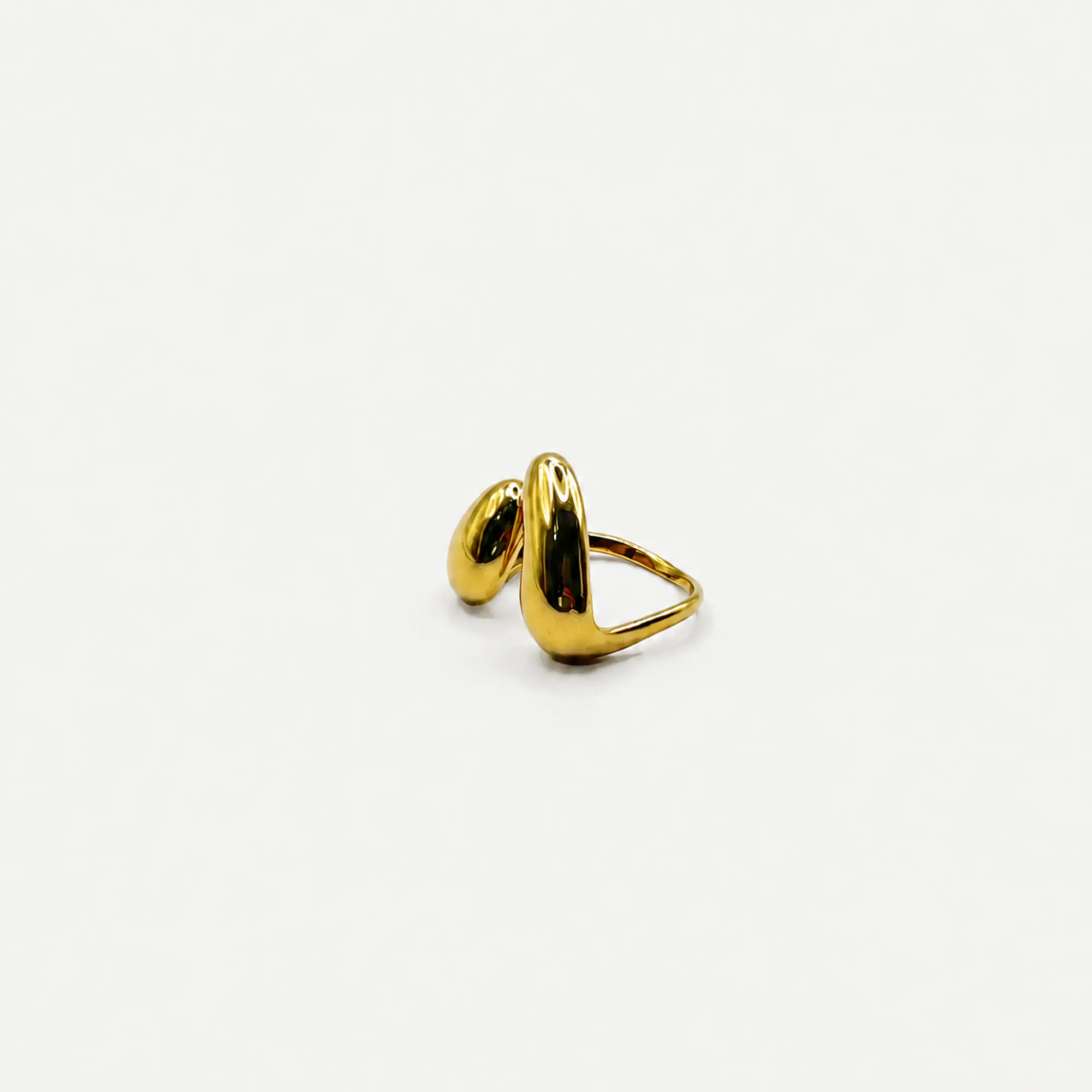Anillo dorado abierto orgánico 2