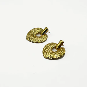 Aros de acero quirúrgico de corazón dorado chic