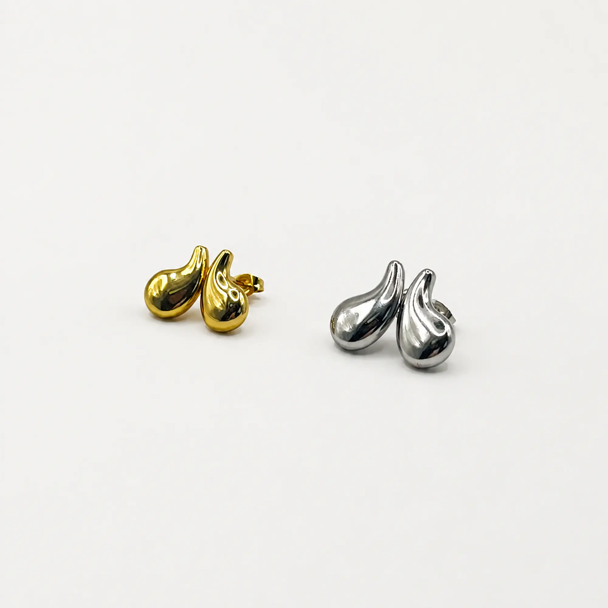 Aros de acero quirurgico gota bold dorados 3
