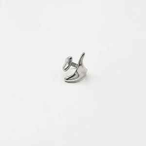 Anillo ajustable plateado orgánico