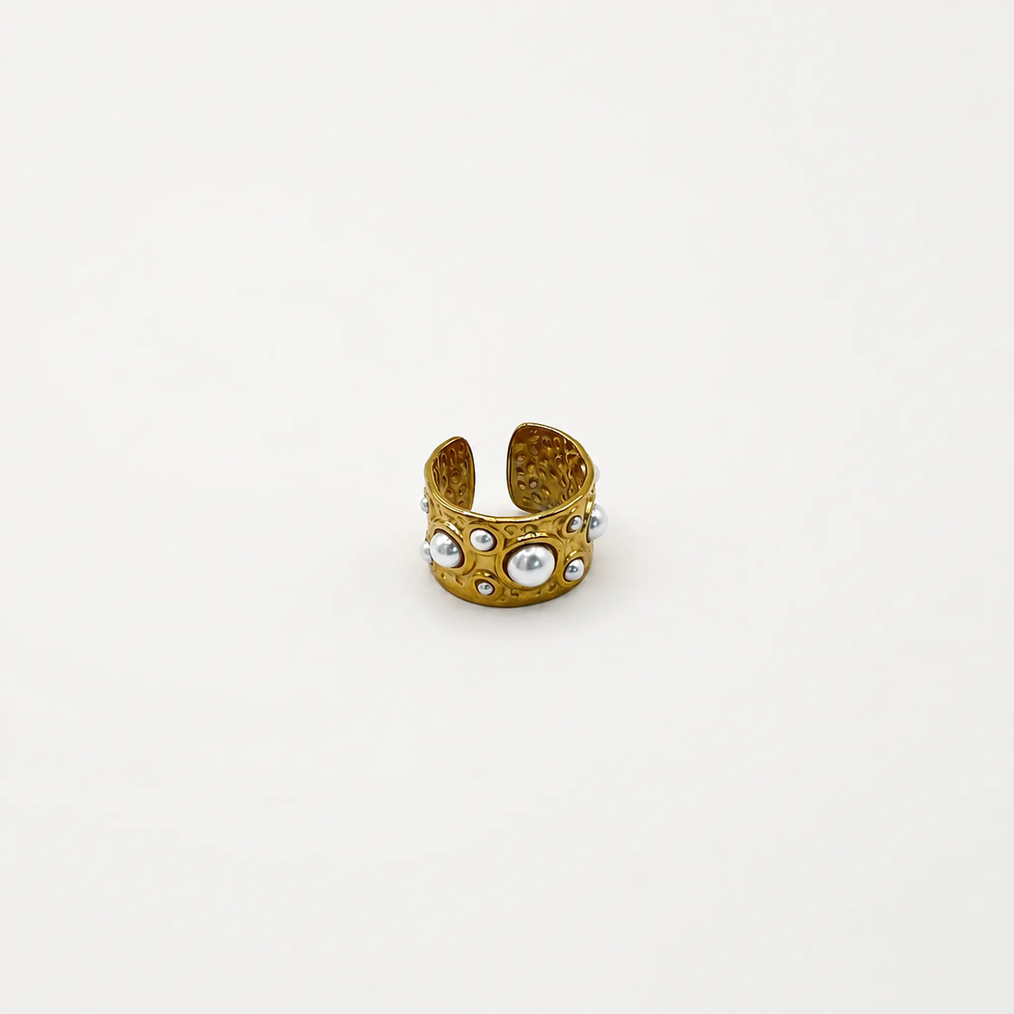 Anillo ajustable dorado con perlas 1