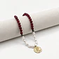 Collar de acero quirúrgico con perlas de río, piedras burdeo y dije de rosa - Miniatura 1