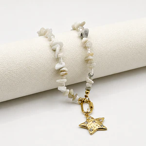 Collar de acero quirúrgico con piedras blancas y dije de estrella