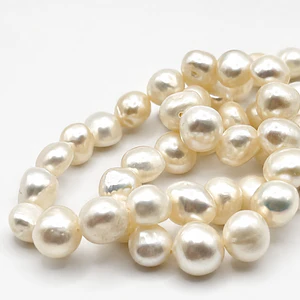 Collar de perlas de río naturales