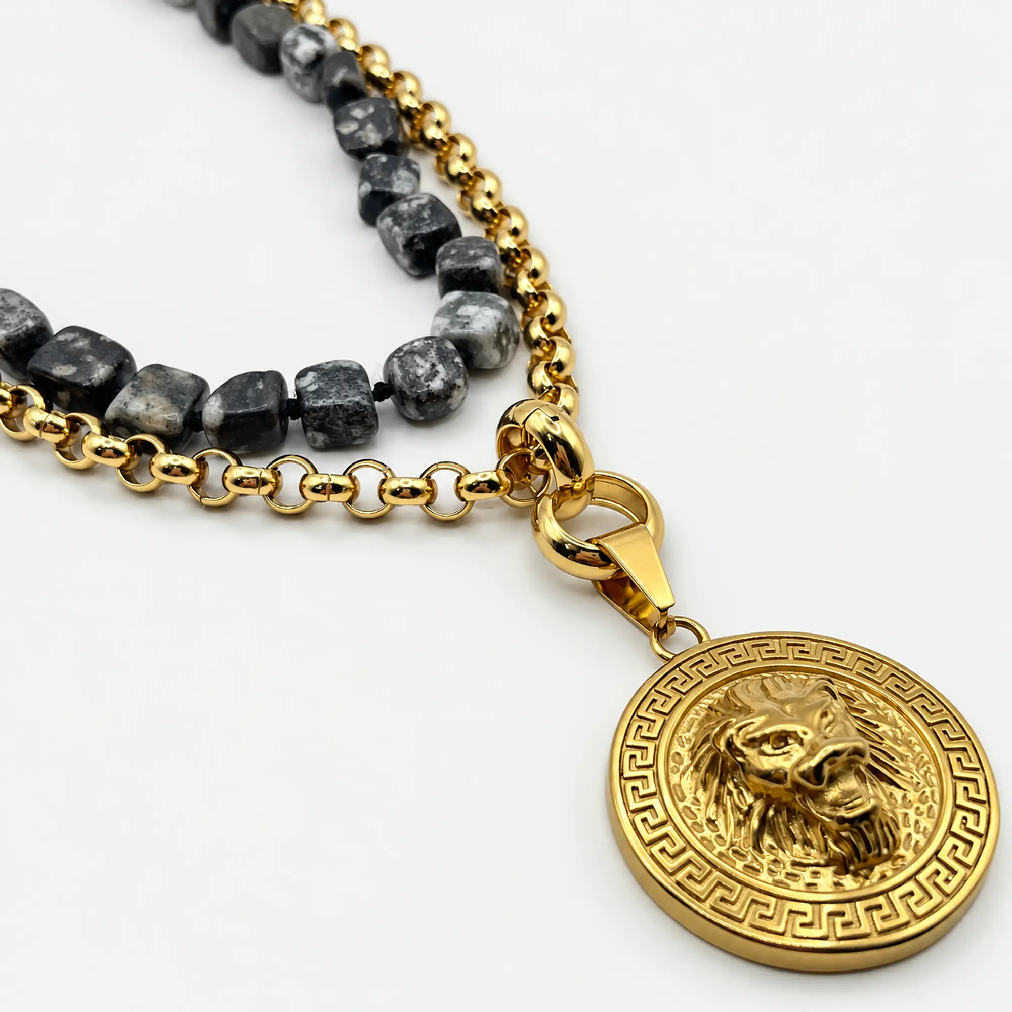 Collar doble de acero, piedra jaspe gris y dije de león 1