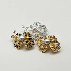 Set de 3 prendedores surtidos